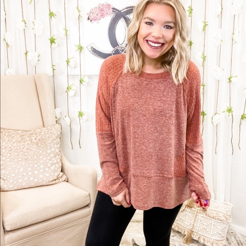 Easel Long Sleeve Top